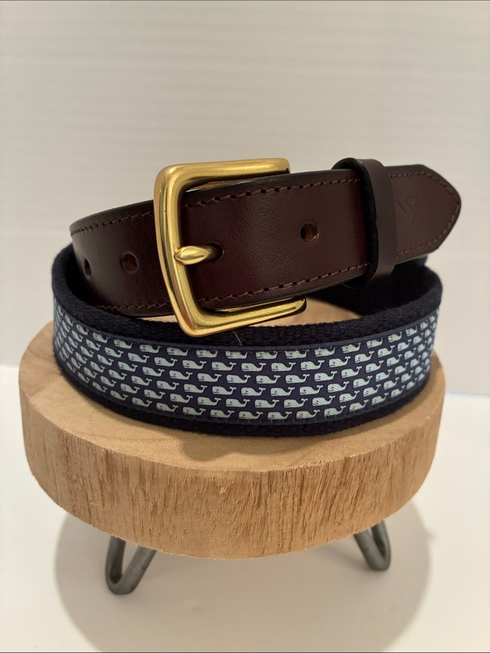 Vineyard Vines Belt with Navy Ribbon Blue Whale and Blue Canvas Size 34